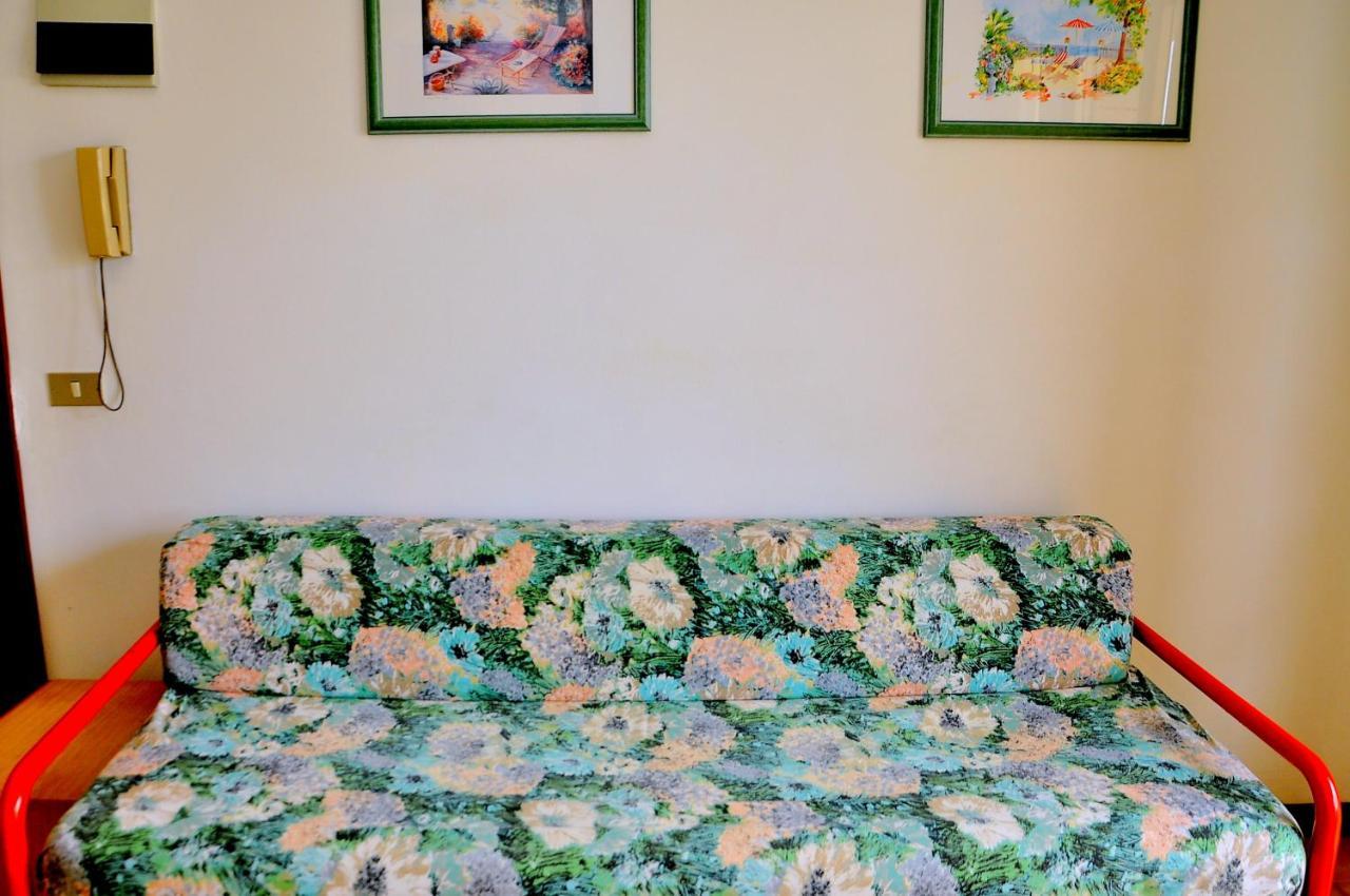 Condominio Fenice ビビオーネ エクステリア 写真